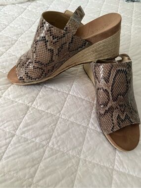 Sole Society Brown Snakeskin Peep-Toe Wedge Sandals
